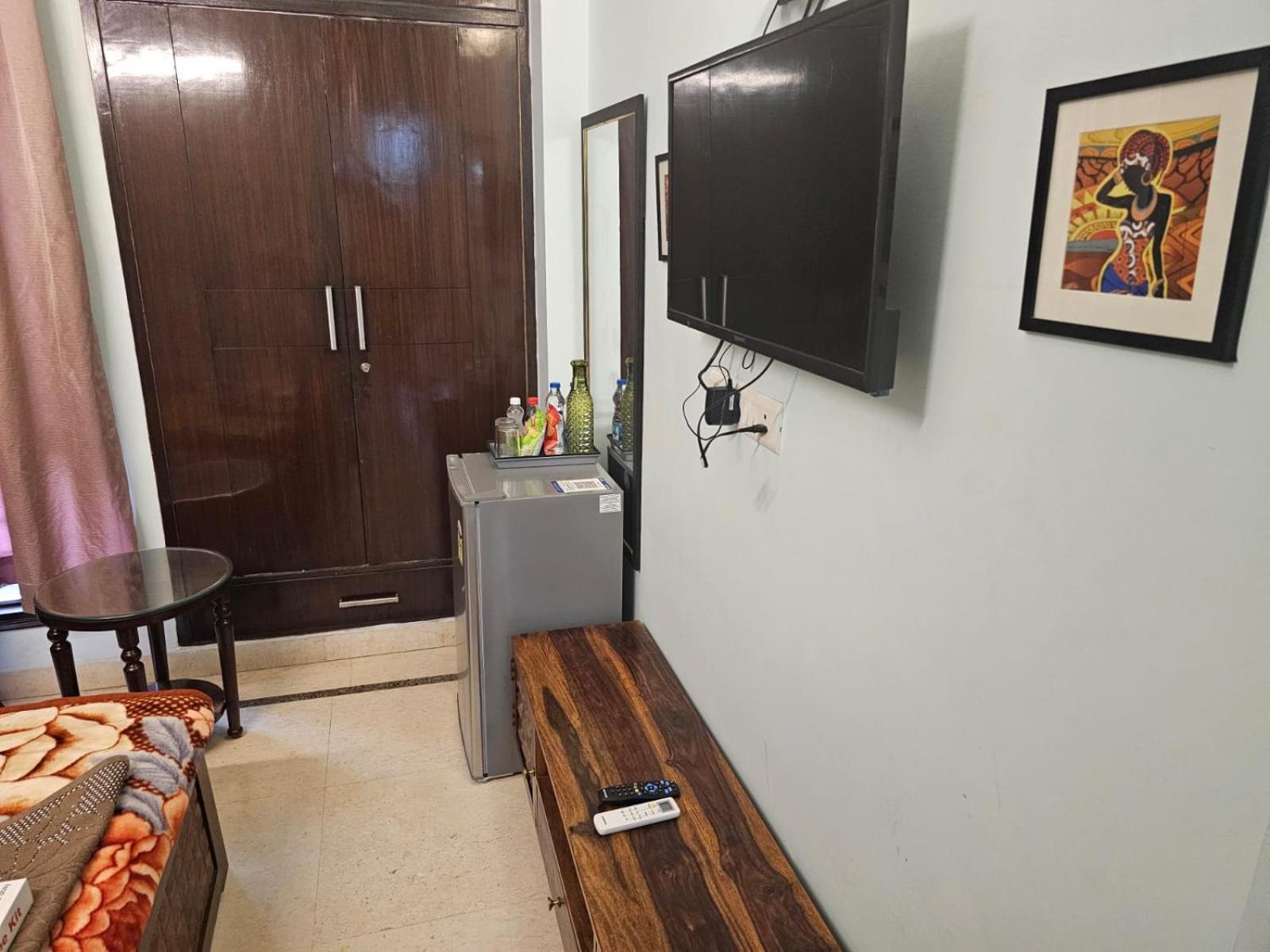 Sky Bloom Luxury Homestay New Delhi Luaran gambar